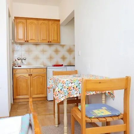 10131a Apartament Trpanj